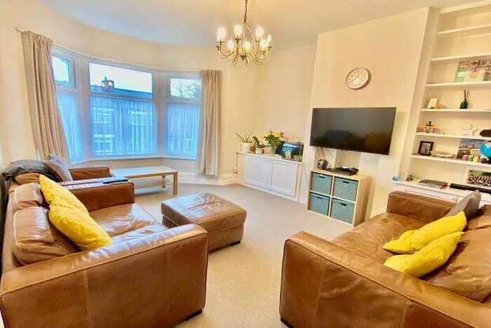 2 Bedroom Flat To Rent In A Addison Road, London, E11