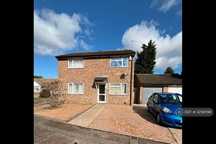 2 Bedroom Semi-Detached House To Rent In Manorfield Close, Northampton, NN3