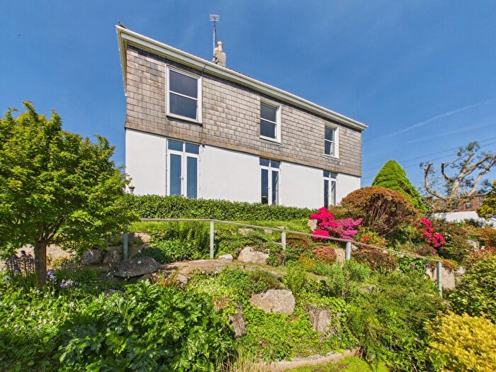 4 Bedroom Detached House For Sale In Newport Street, Millbrook, PL10