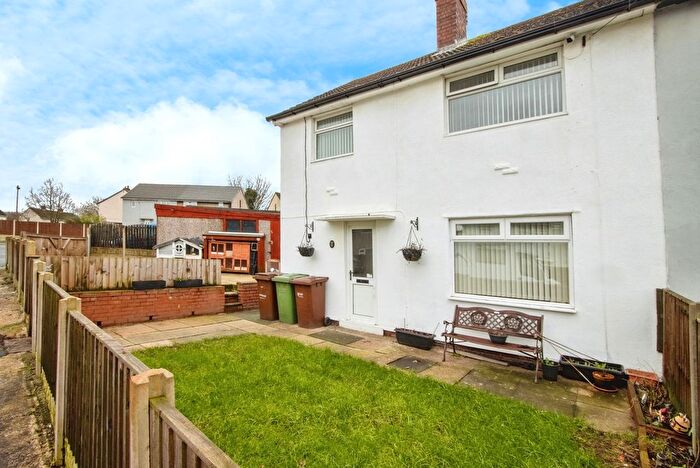 3 Bedroom Semi Detached House For Sale In Regina Crescent, Wakefield, West Yorkshire, WF4