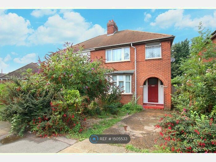 3 Bedroom Semi-Detached House To Rent In Old Park Avenue, Canterbury, CT1