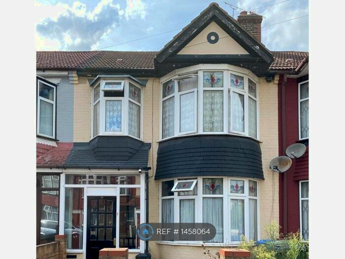 3 Bedroom Terraced House To Rent In London, London, SE2