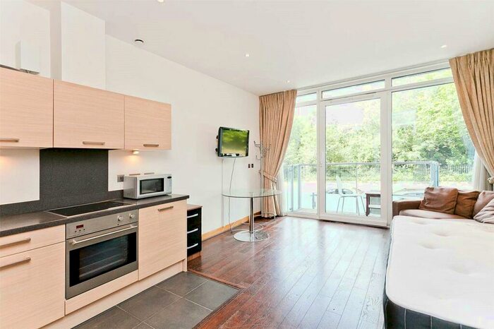 Apartment To Rent In Oswald Building, Queenstown Road, London, SW11