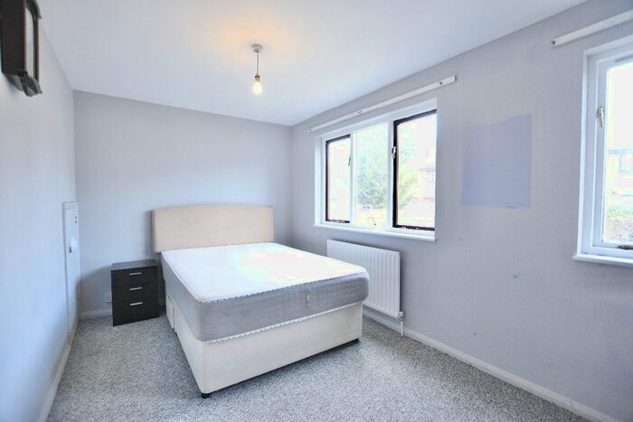 5 Bedroom Terraced House To Rent In Second Avenue, Plaistow, E13