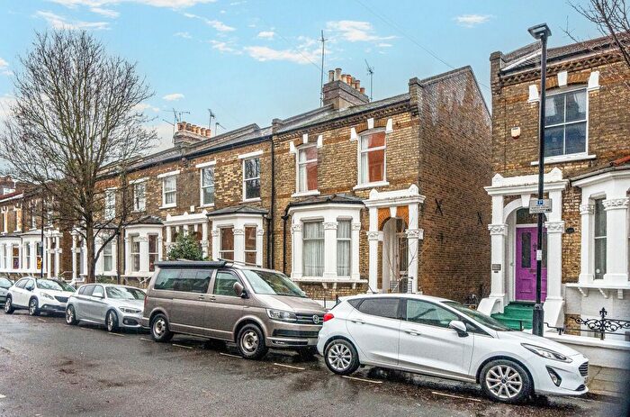 4 Bedroom End Terrace House For Sale In Celia Road, Tufnell Park, N19