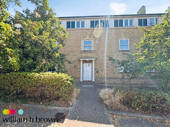 2 Bedroom Flat To Rent In Holden Close, Braintree, CM7