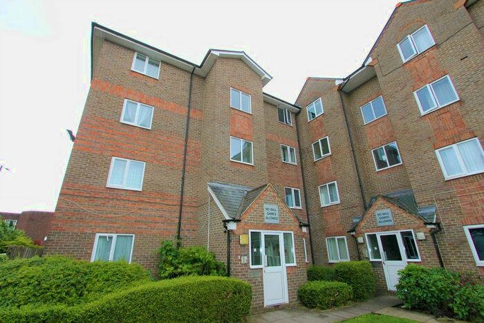 1 Bedroom Flat To Rent In Cross Keys Close, London, N9