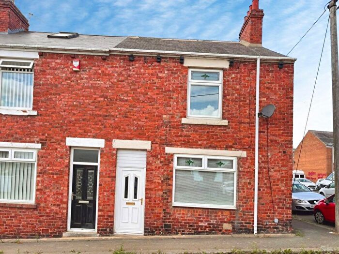 2 Bedroom End Of Terrace House For Sale In Parmeter Street, Stanley, Durham, DH9