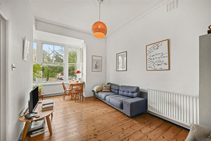 1 Bedroom Flat For Sale In Wood Vale, East Dulwich, SE23