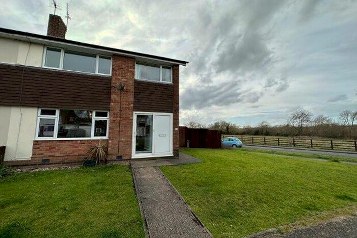 3 Bedroom Property To Rent In Williams Close, Leicester, LE19