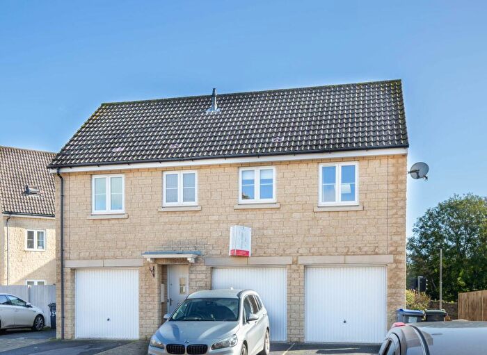 1 Bedroom Flat To Rent In Poole Road, Malmesbury, SN16