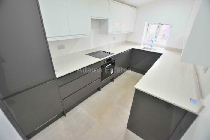 2 Bedroom Flat To Rent In Blenheim Road, Reading, RG1