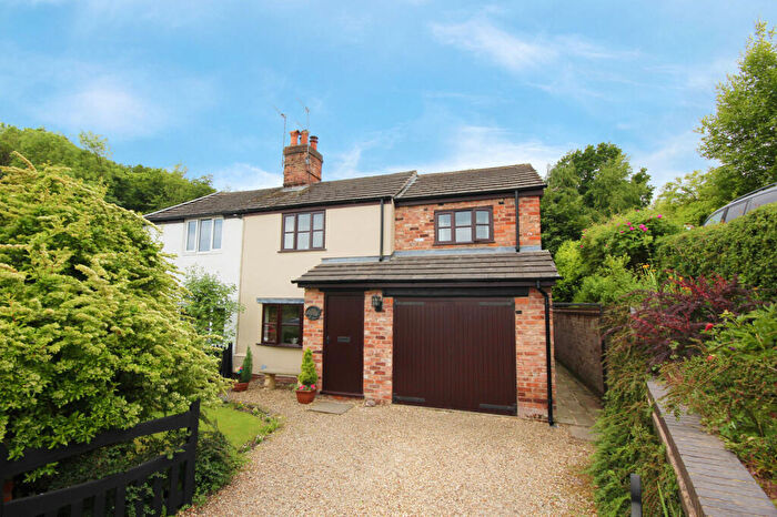 3 Bedroom Semi-Detached House For Sale In Wallerscote Road, Weaverham, CW8