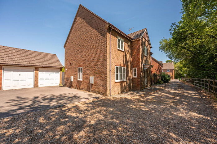 4 Bedroom Detached House For Sale In Mollison Rise, Whiteley, Fareham, PO15