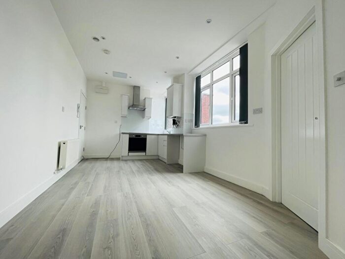 1 Bedroom Apartment To Rent In Carters Green, West Bromwich, B70