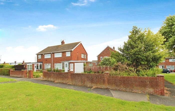 3 Bedroom Semi-Detached House For Sale In Galfrid Road, Bilton, Hull, HU11