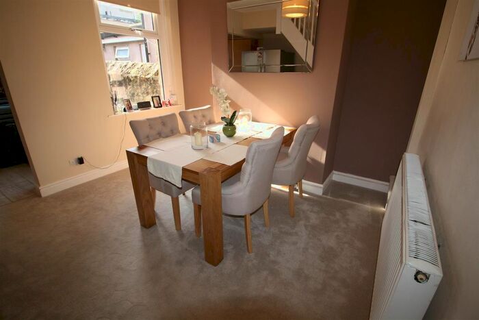 3 Bedroom Property To Rent In Gregson Road, Lancaster, LA1