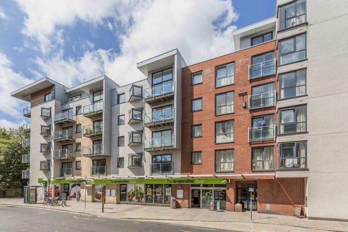 2 Bedroom Apartment To Rent In High Street, SO14