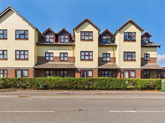 2 Bedroom Apartment For Sale In Wortley Road, Highcliffe, Christchurch, Dorset, BH23