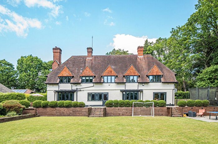 9 Bedroom Detached House For Sale In Picket Hill, Ringwood, BH24
