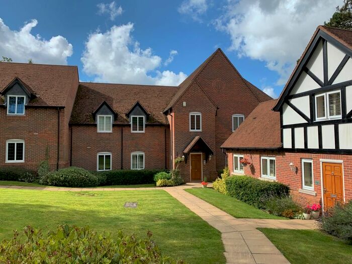 2 Bedroom Flat For Sale In Lea End Lane, Birmingham, B38