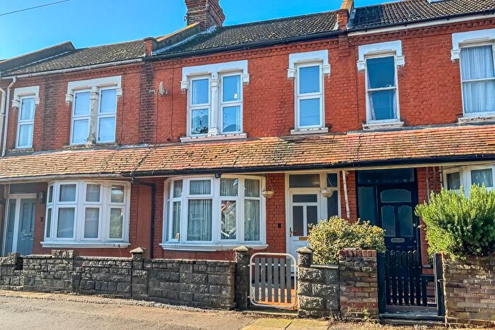 3 Bedroom Terraced House For Sale In Oban Road, Southend-On-Sea, SS2