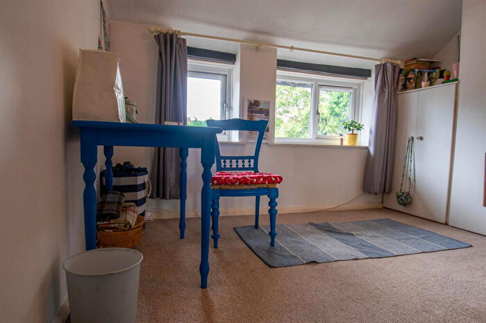 2 Bedroom Cottage To Rent In High Street, Silsoe, Bedford, MK45