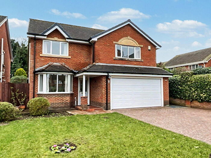 4 Bedroom Detached House For Sale In Woodlands Close, Hesketh Park, Southport, PR9