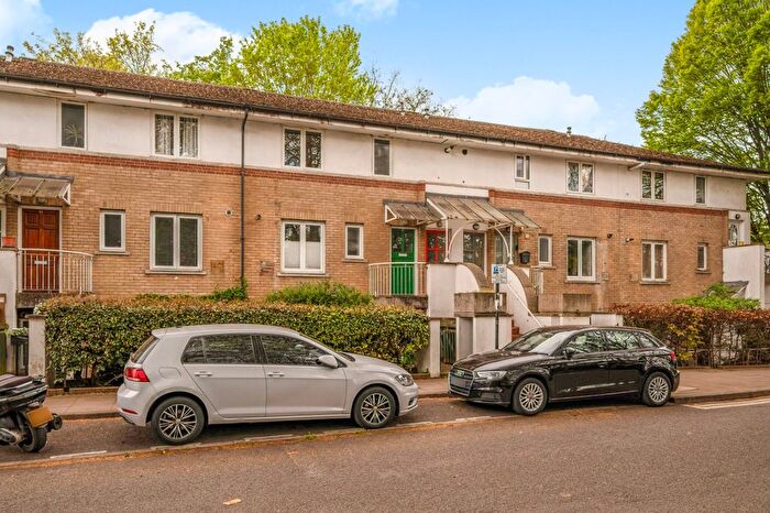 1 Bedroom Flat For Sale In Barker Drive, Star Wharf, NW1