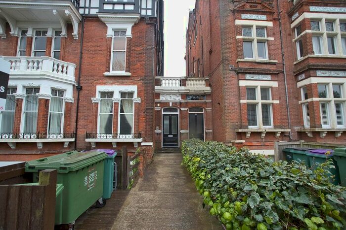 2 Bedroom Flat To Rent In Castle Hill Avenue, Folkestone, CT20