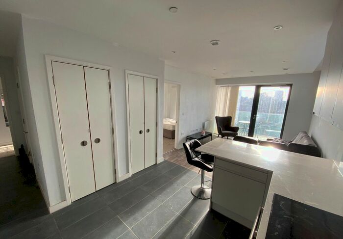 2 Bedroom Flat To Rent In Bury Street, Salford, Manchester, M3