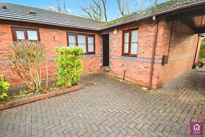 2 Bedroom Bungalow For Sale In Charlton Avenue, Prestwich, Manchester, Greater Manchester, M25
