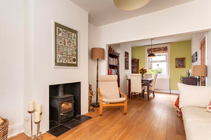 3 Bedroom Terraced House For Sale In Scarborough Road, Brighton, BN1