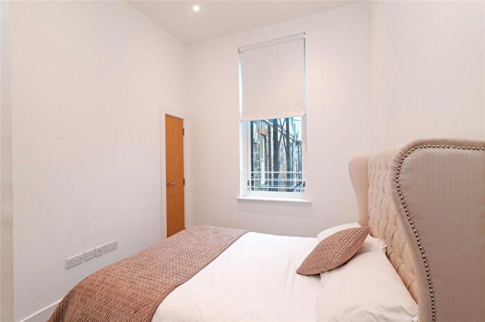 2 Bedroom Apartment To Rent In Lynedoch Terrace, Park, Glasgow, G3