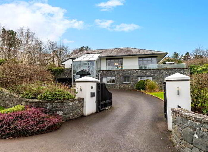4 Bedroom Detached House For Sale In Fort Road, Belfast, BT8