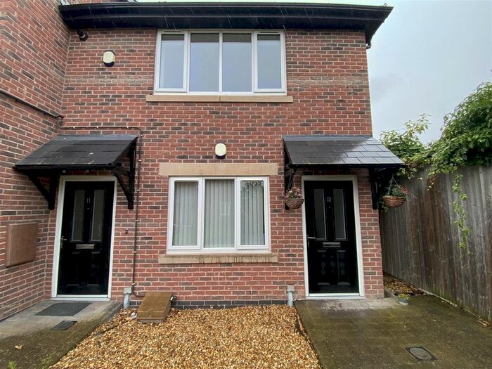 2 Bedroom Property To Rent In Lodge Place, Widnes, WA8