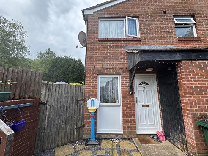 1 Bedroom House To Rent In Bishopstone Walk, Crawley, RH11