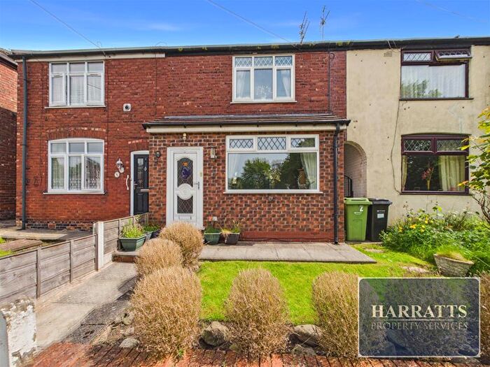 2 Bedroom Terraced House For Sale In Tamworth Street, Stockport, SK1