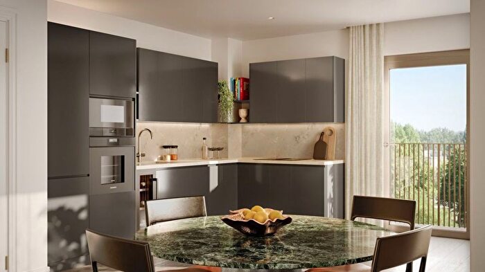 1 Bedroom Flat For Sale In County Hall Kingston, Kingston, Kingston Upon Thames, KT1