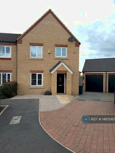 3 Bedroom Semi-Detached House To Rent In Bath Close, Bourne, PE10