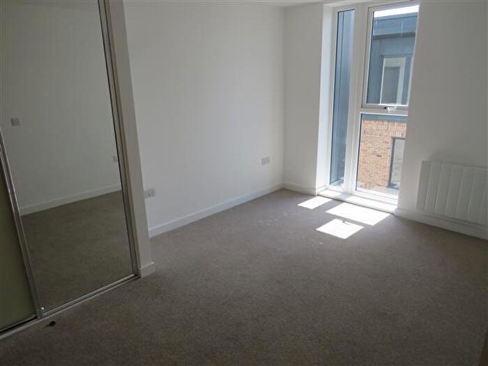 2 Bedroom Apartment To Rent In Bell Barn Road, Birmingham, B15