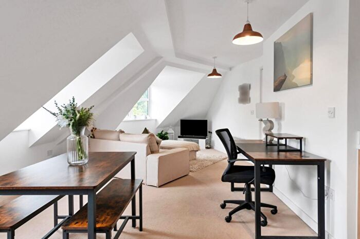 2 Bedroom Flat For Sale In Goodes Court, Royston, SG8