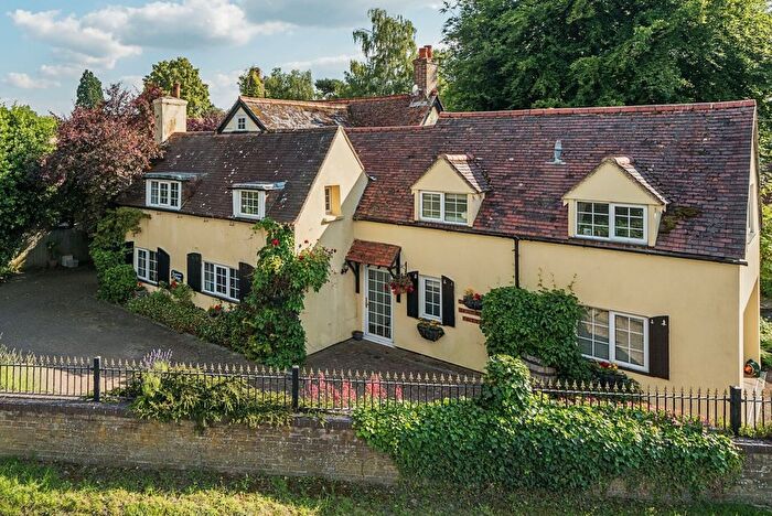 5 Bedroom Detached House For Sale In Oxford Road, Benson, OX10