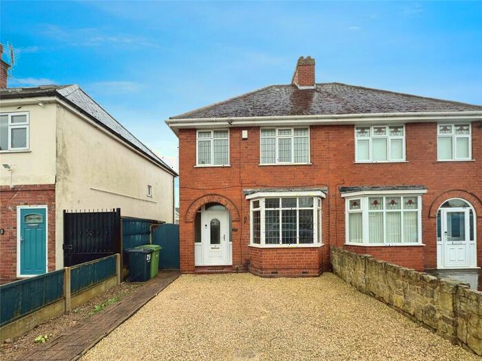 3 Bedroom Semi-Detached House To Rent In Vale Street, Dudley, West Midlands, DY3