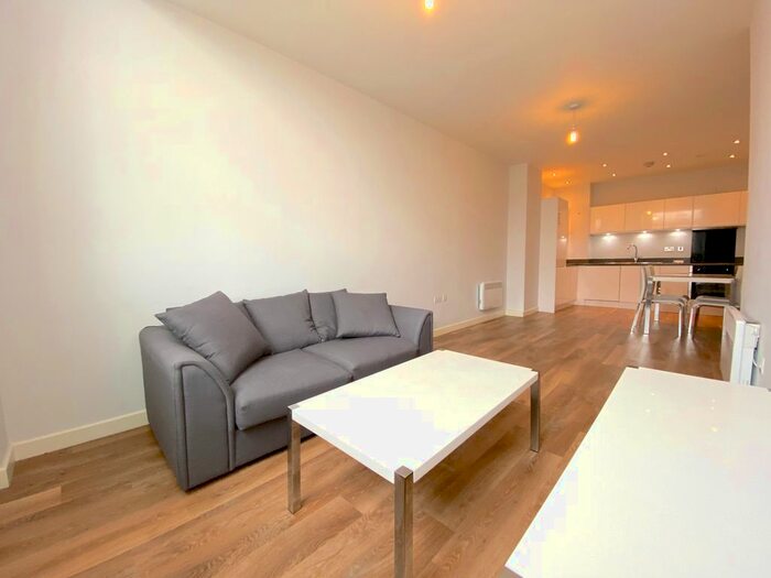 2 Bedroom Flat To Rent In New York Road, Leeds, LS2