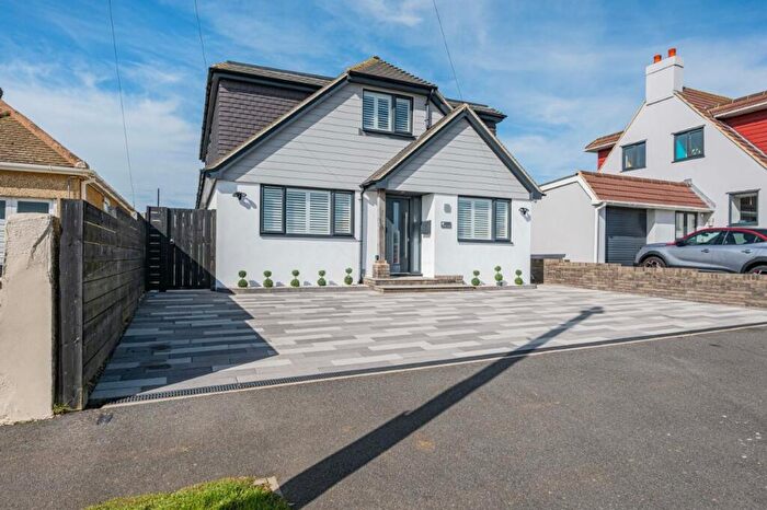 5 Bedroom Detached House For Sale In Mayfield Avenue, Peacehaven, BN10
