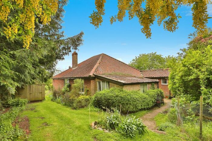 3 Bedroom Detached Bungalow For Sale In East Tuddenham, Dereham, NR20
