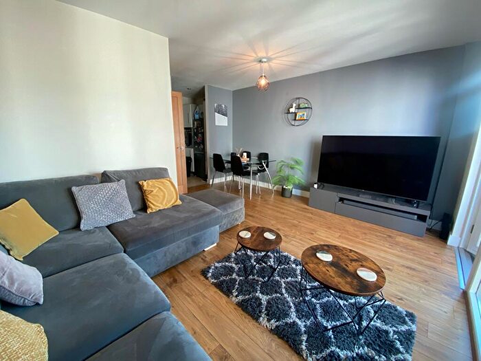 2 Bedroom Apartment To Rent In Catrine, Victoria Wharf, CF11