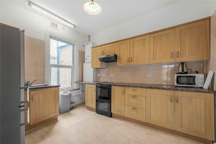 4 Bedroom Flat To Rent In Kellett Road, London, SW2