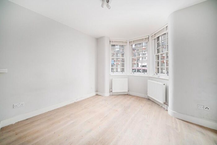 Studio To Rent In Portland Street, Walworth Village, SE17
